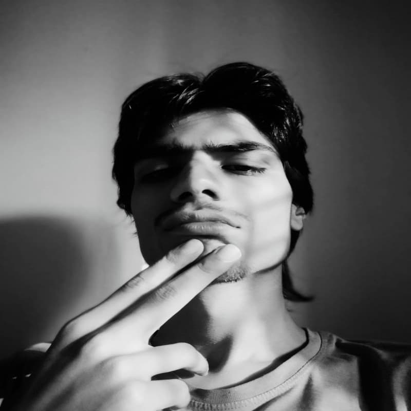 anuj kumar's portrait photo